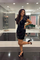 Black Homecoming Dress Mirror Tight Short Prom Dress With Puff Sleeves